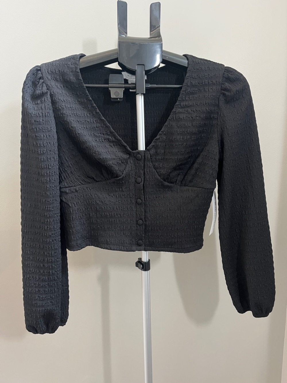 Kirious Los Angeles Textured Black Cropped Blouse with Puff Sleeves - Size Small